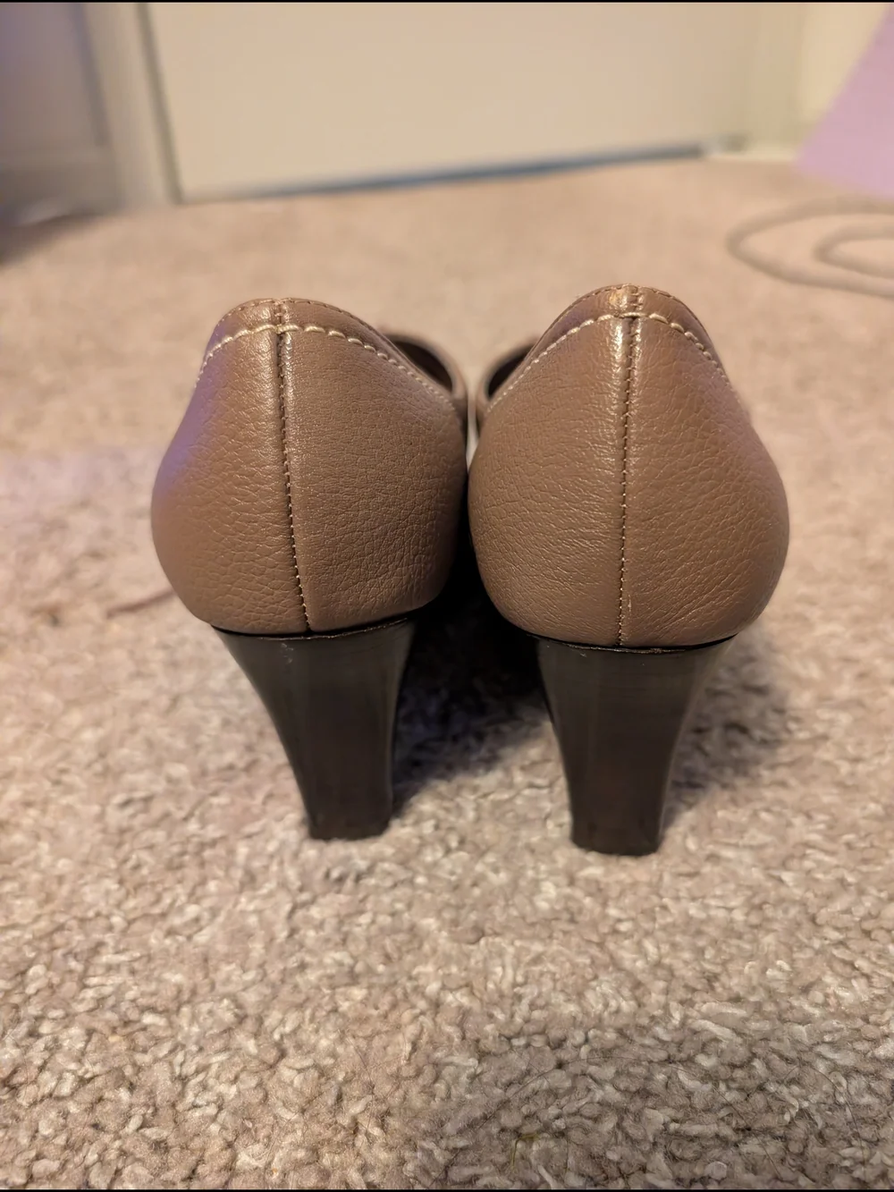 Vintage Newport News Taup Lace-Up Leather Heels